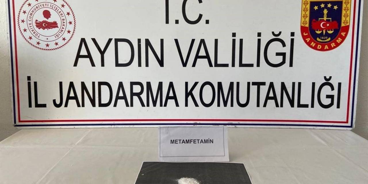 Otobüste Seyahat Ederken Uyuşturucu Madde İle Yakalandılar