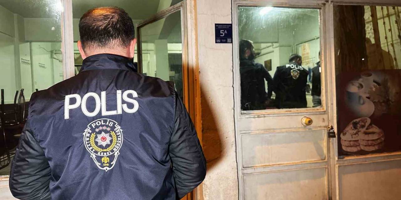 Elazığ’da Şok Asayiş  Uygulaması: 2 Bin 145  Şahıs Sorgulandı