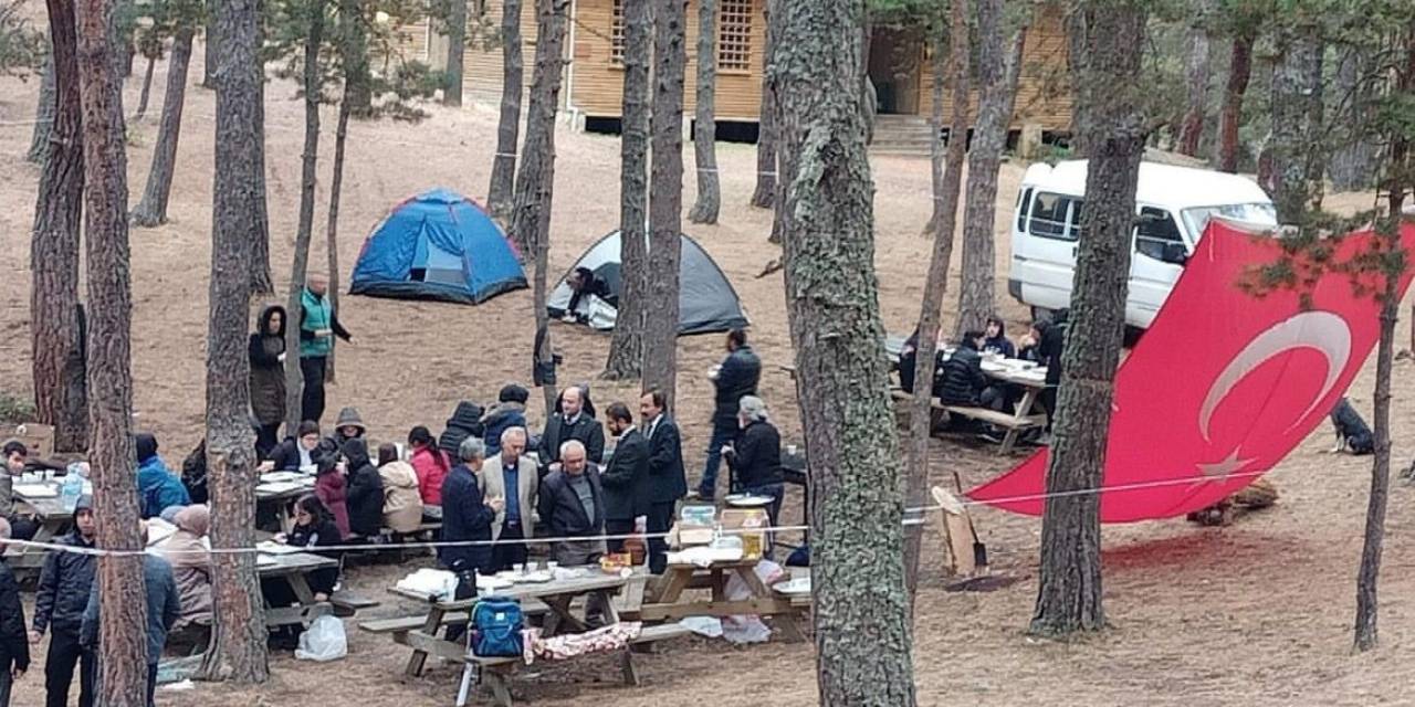Hababam Sınıfı’ndan Esinlenip Okulu Doğaya Taşıdılar
