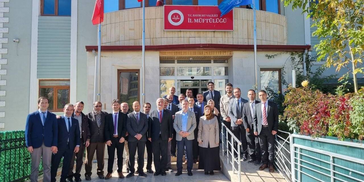 Vali Eldivan Müftülük Personeliyle Bir Araya Geldi