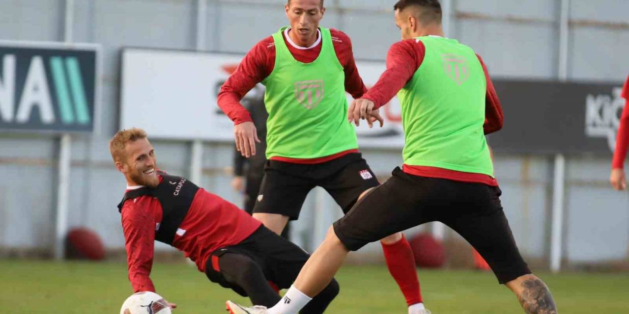 Sivasspor’da Kasımpaşa Mesaisi