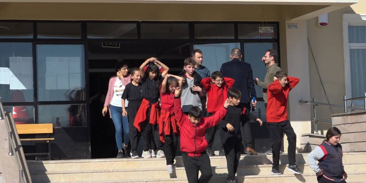 Kahramankazan’da Gerçeğini Aratmayan Deprem Tatbikatı