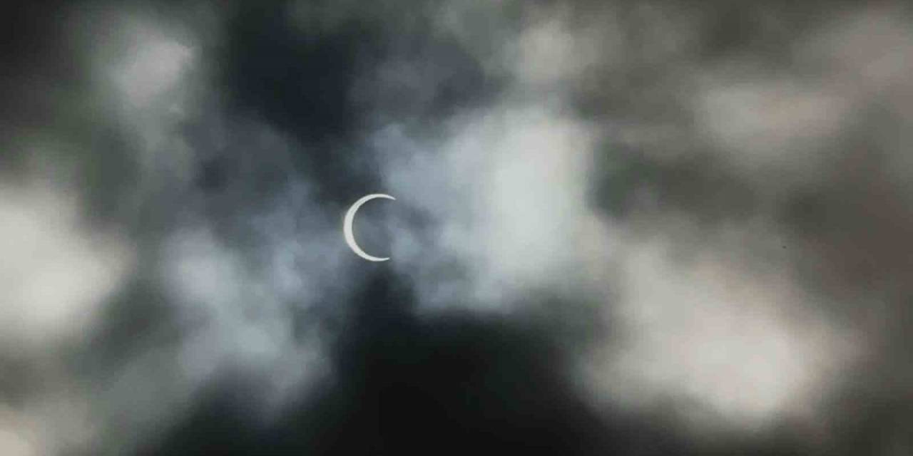 Meksika’da Halkalı Güneş Tutulması