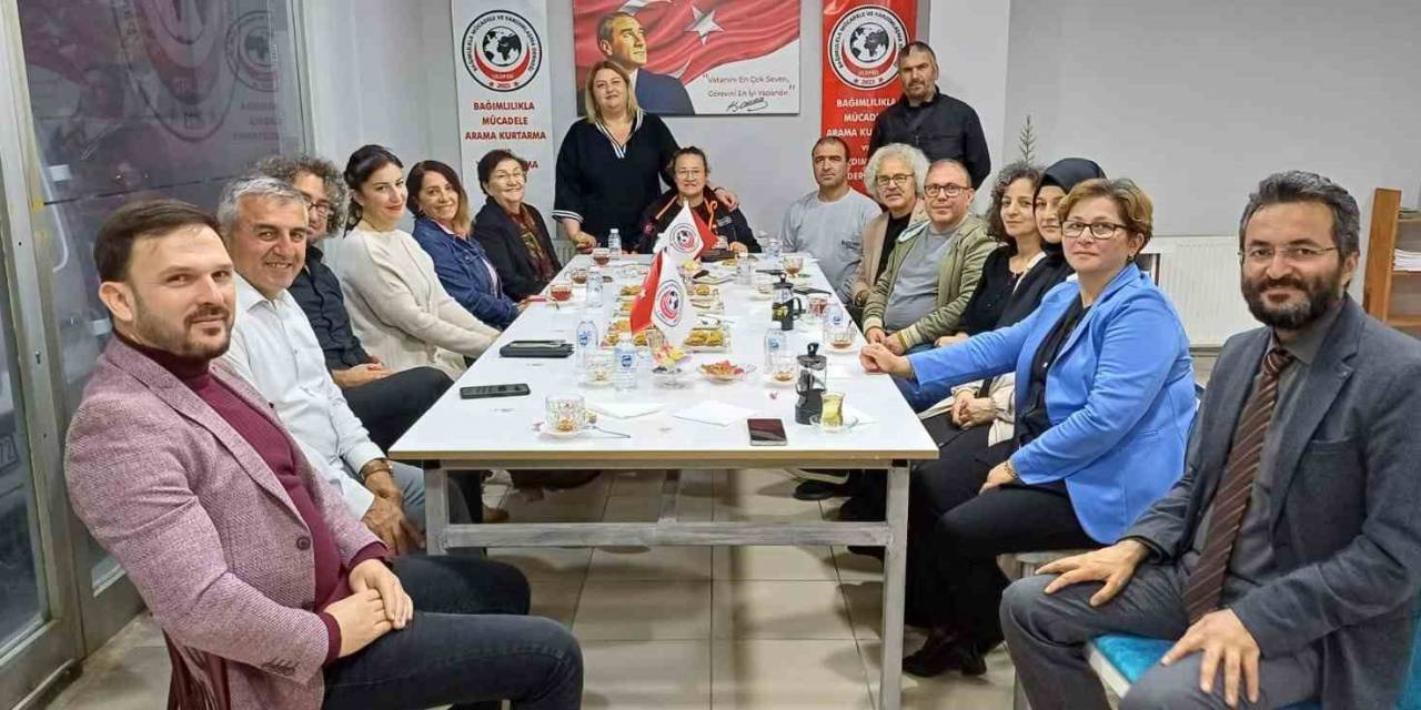 Sivil Toplum Kuruluşları Güçlerini Birleştiriyor