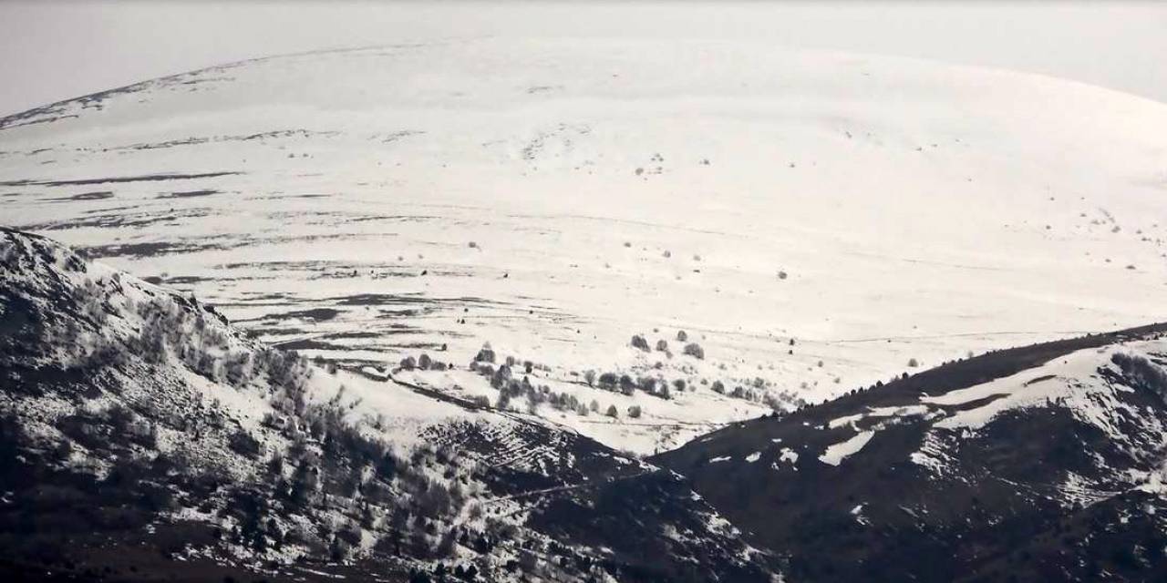 Posof’ta Dağlara Kar Yağdı