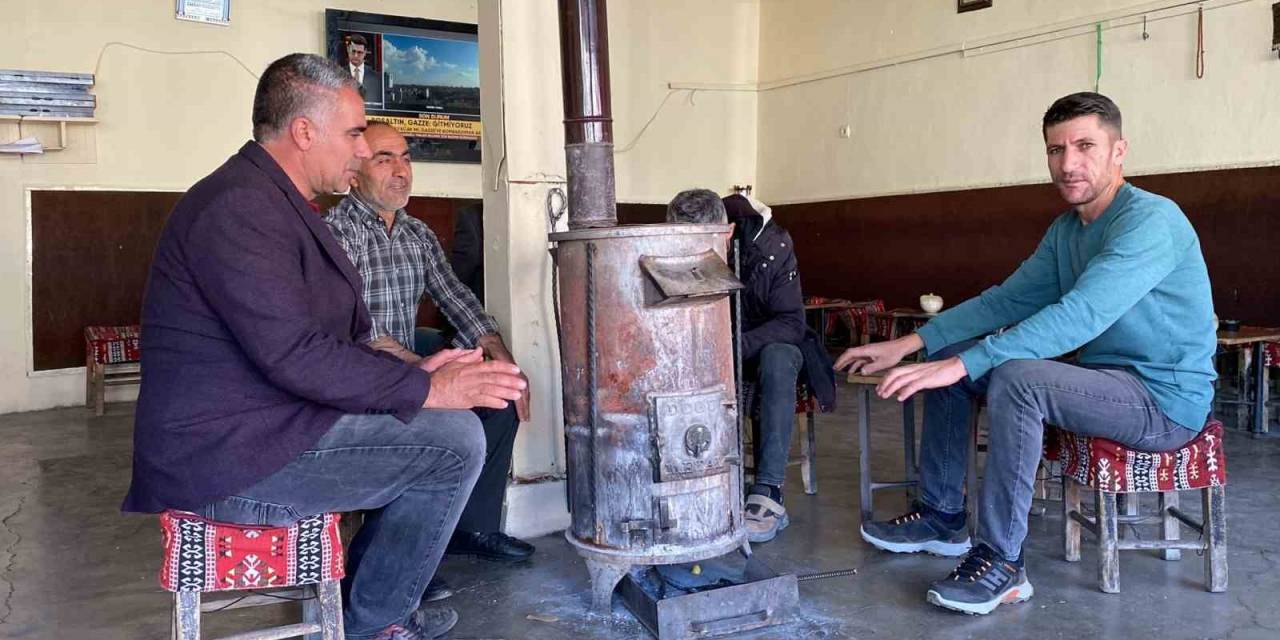 Karlıova’da Hava Soğudu, Sobalar Kuruldu