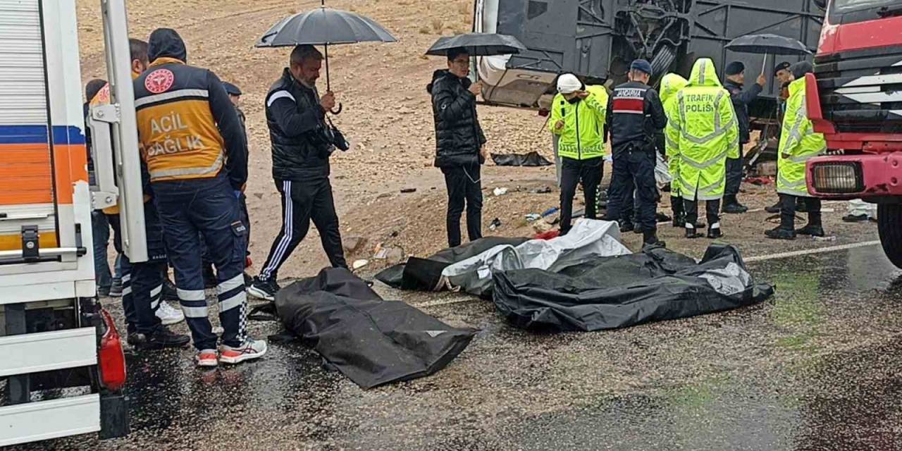 Ölen 7 Yolcudan 6’sının Kimlikleri Tespit Edilemiyor