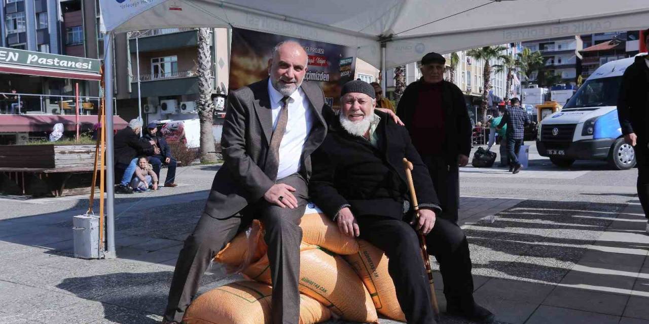 Sandıkçı: “Çiftçi Kardeşlerimize Yönelik Desteklerimize Devam Ediyoruz”