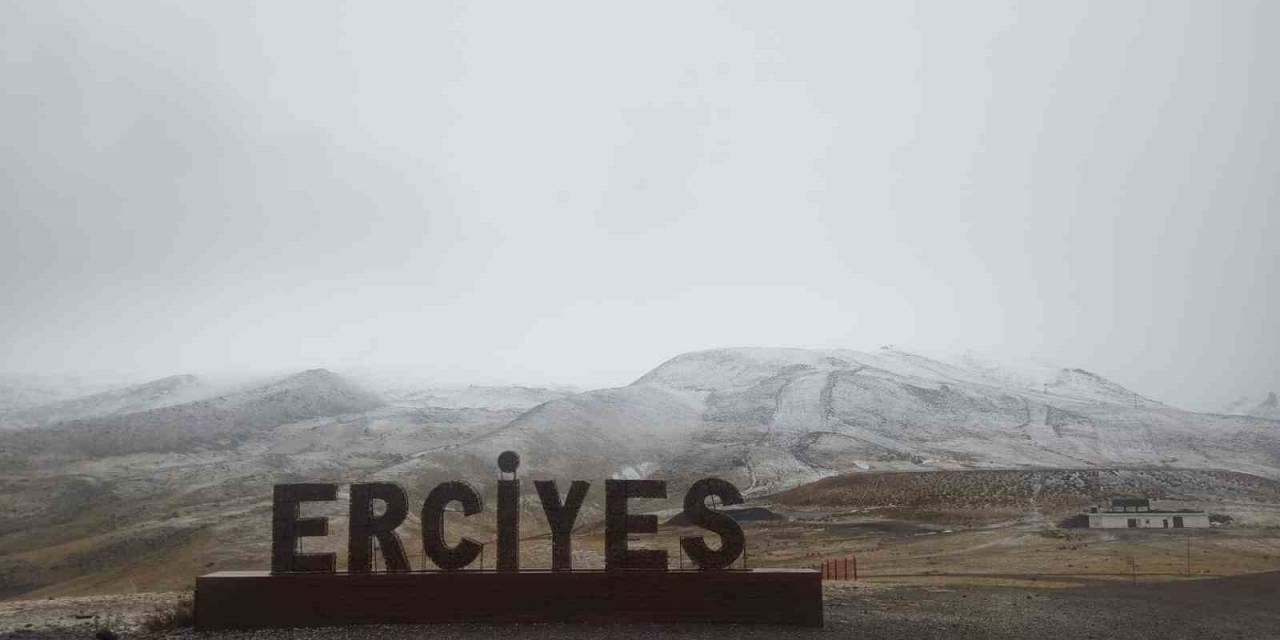 Erciyes’te Kar Kalınlığı 30 Santimi Buldu