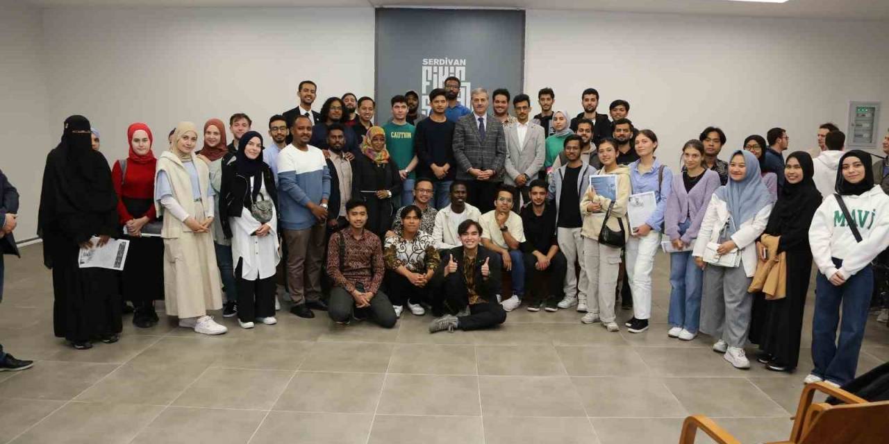 Başkan Alemdar, Uluslararası Öğrencilerle Bir Araya Geldi
