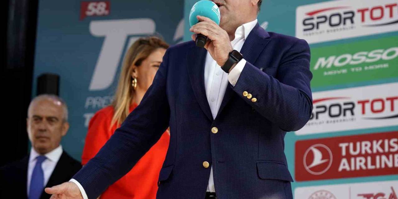 Osman Aşkın Bak: "Bütün Dünya, İstanbul’un Ve Boğazın Güzelliklerini, Dinamizmini Görmüş Oldu"