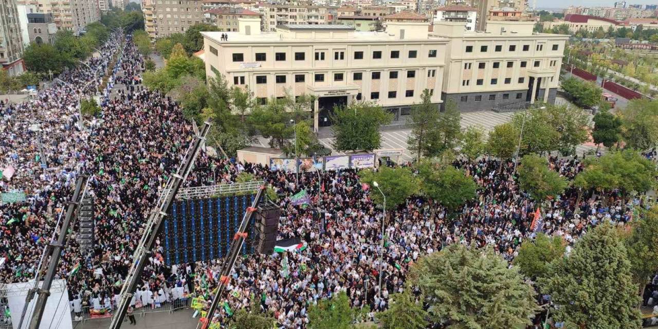 Diyarbakır’da Filistin İçin Destek Mitingi Düzenlendi