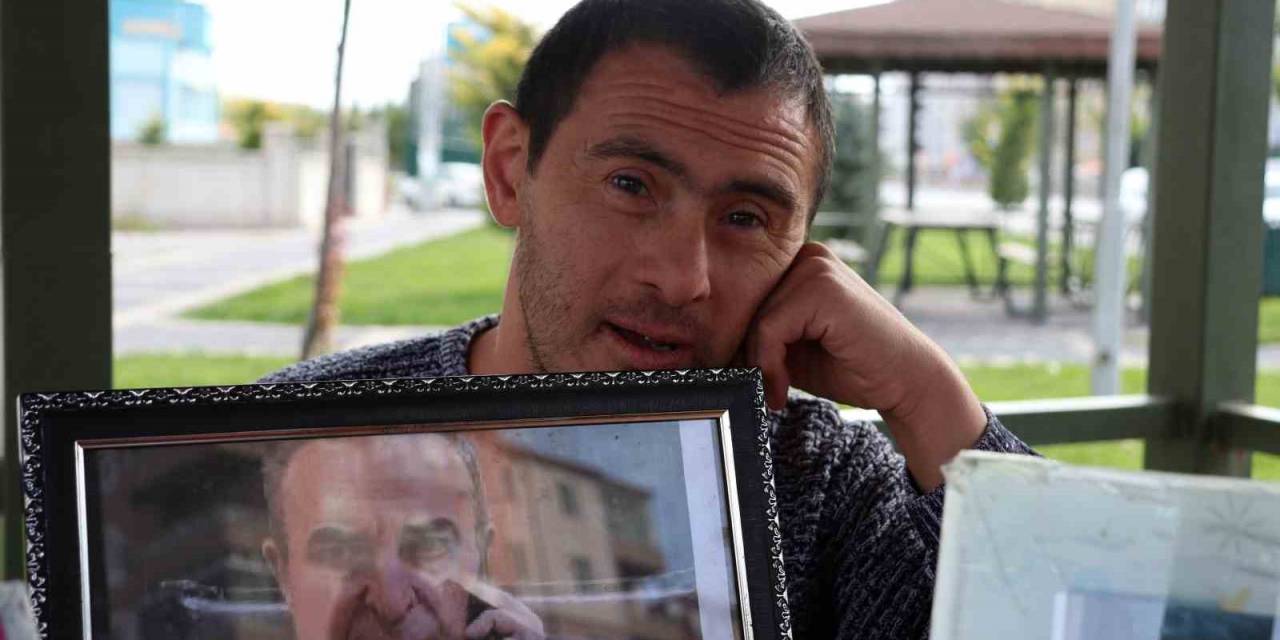 Down Sendromlu Ali’nin ’rıza Baba’ Sevgisi