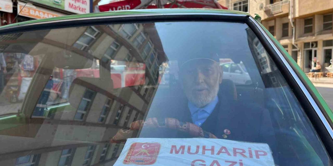 93 Yaşındaki Kore Gazisi 48 Yıllık Aracına Gelen Teklifleri Reddediyor