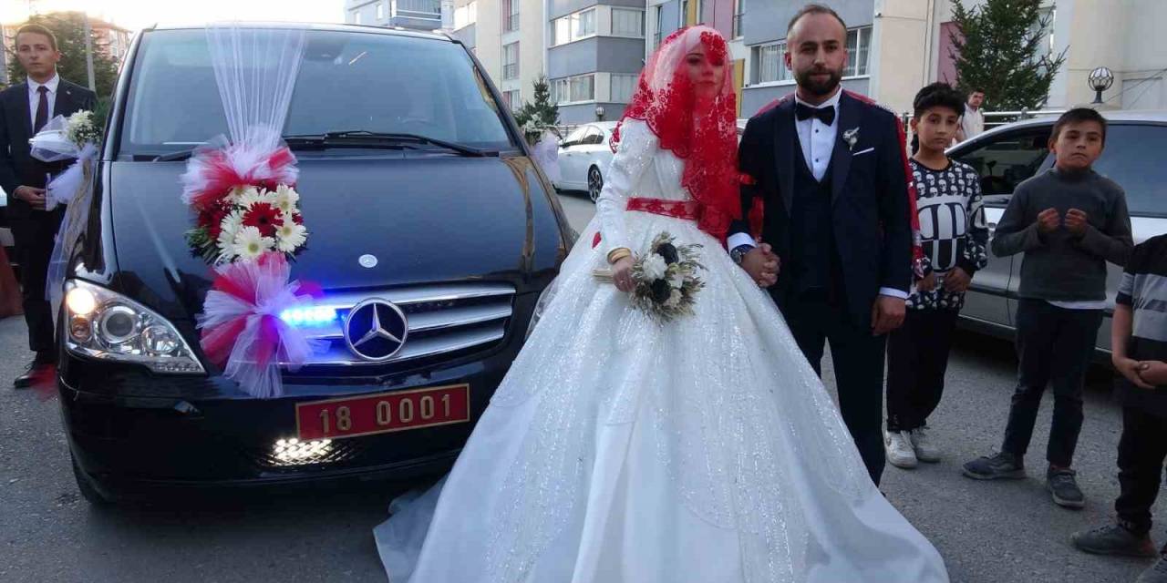 Valinin Makam Aracı Gelin Arabası Oldu