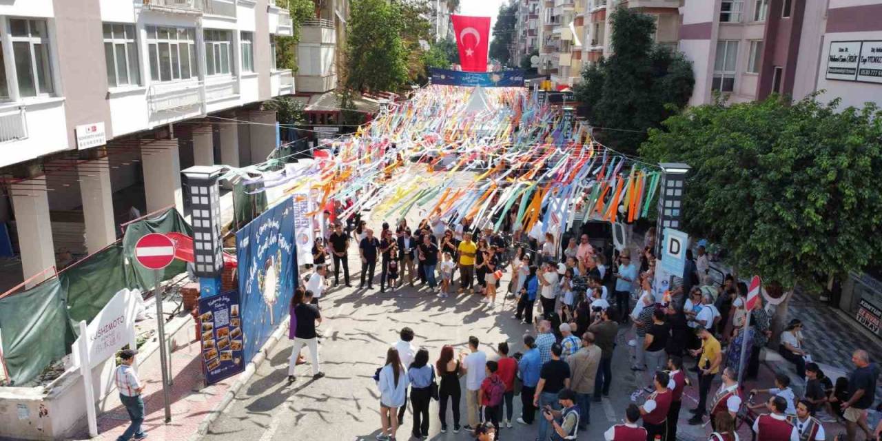 5. Mersin Kushimoto Sokağı Sokak Sanatçıları Festivali’ne Yoğun İlgi