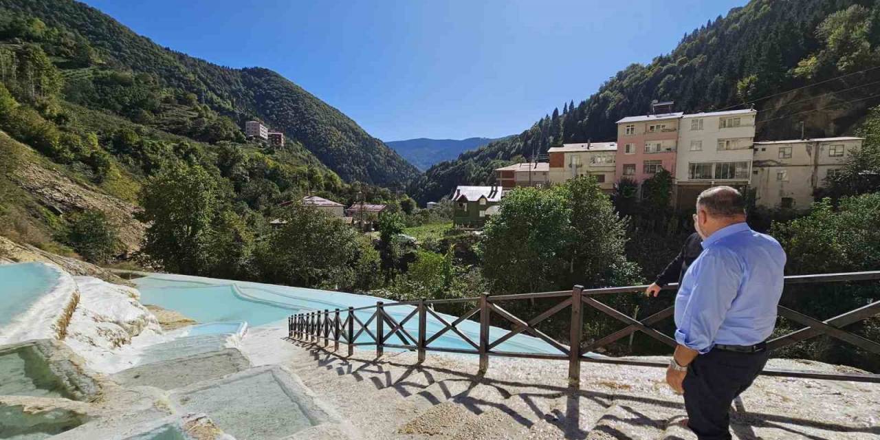 Giresun’un Pamukkalesi Ziyaretçi Akınına Uğruyor