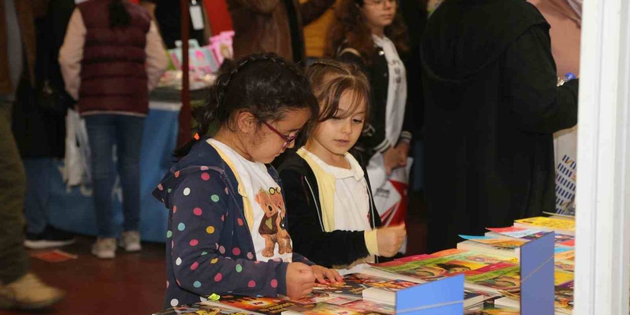 Kitap Fuarını Çocuklar Da Çok Sevdi