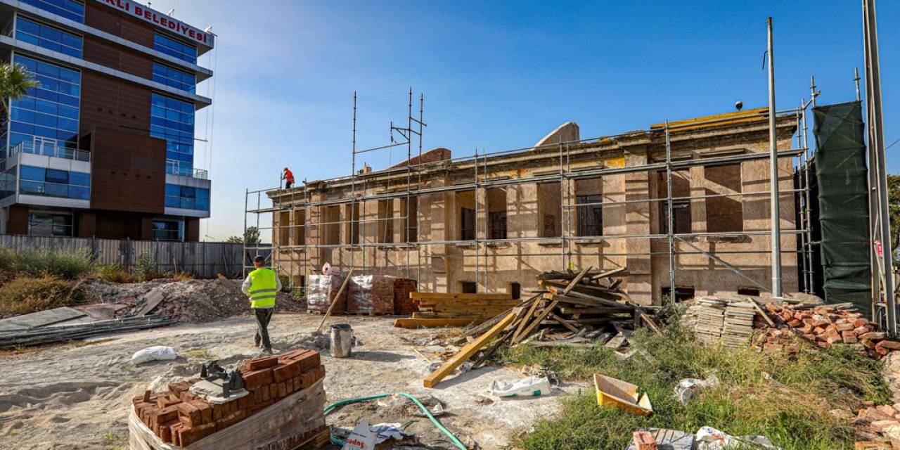 “Tarihi Üçüz Bina” Yeniden Hayat Buluyor