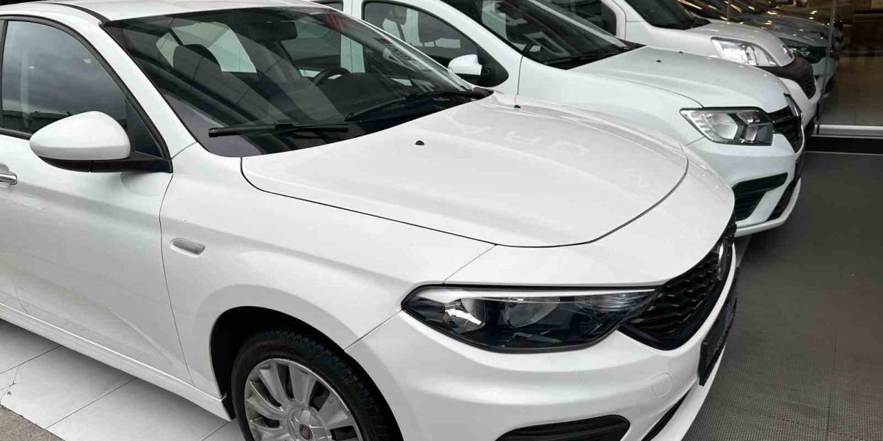 İkinci El Otomobilde Fiyatlar Düşmeye Devam Ediyor