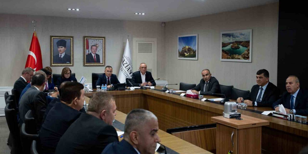 Deprem Süreci Geniş Katılımlı Toplantıyla Masaya Yatırıldı