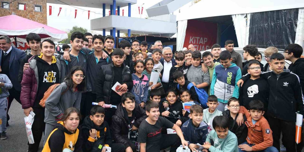 Kitap Fuarında Hedef 1 Milyon Ziyaretçi