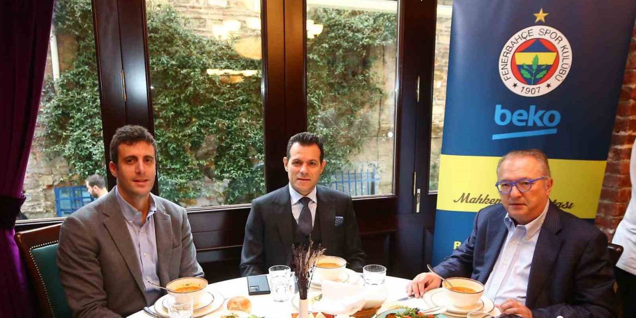 Fenerbahçe Erkek Basketbol Takımı, Basınla Bir Araya Geldi