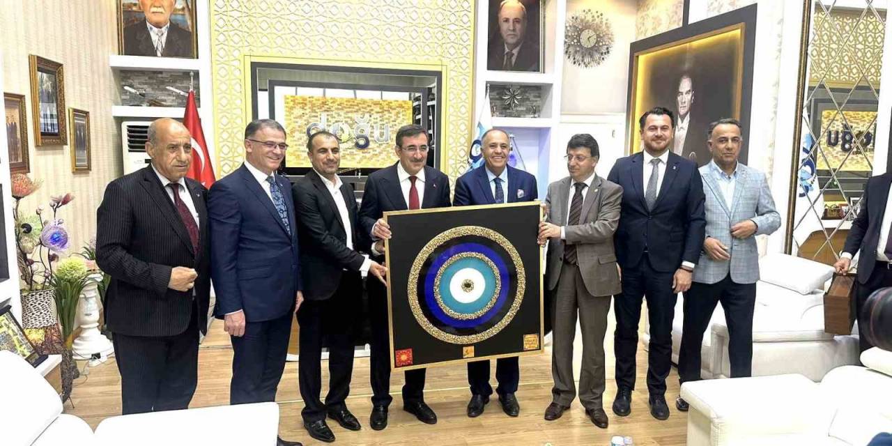 İş Adamı Kandaşoğlu’ndan Cumhurbaşkanı Yardımcısı Cevdet Yılmaz’a Teşekkür