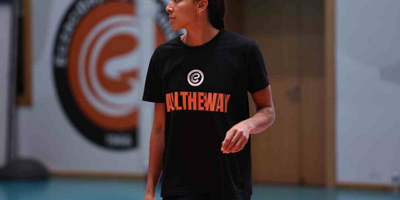 Ferhat Akbaş: "Fenerbahçe Derbisini Bir Fırsat Olarak Görüyoruz"