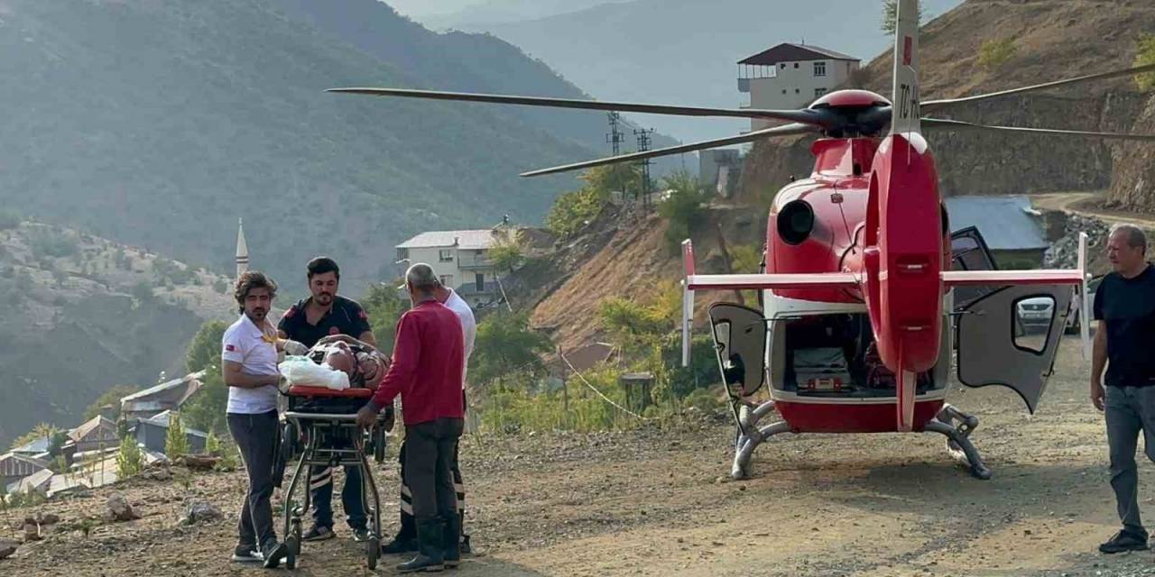 Ambulans Helikopter, Çüngüş’te Ağaçtan Düşen 82 Yaşındaki Mevlüt Amca İçin Havalandı