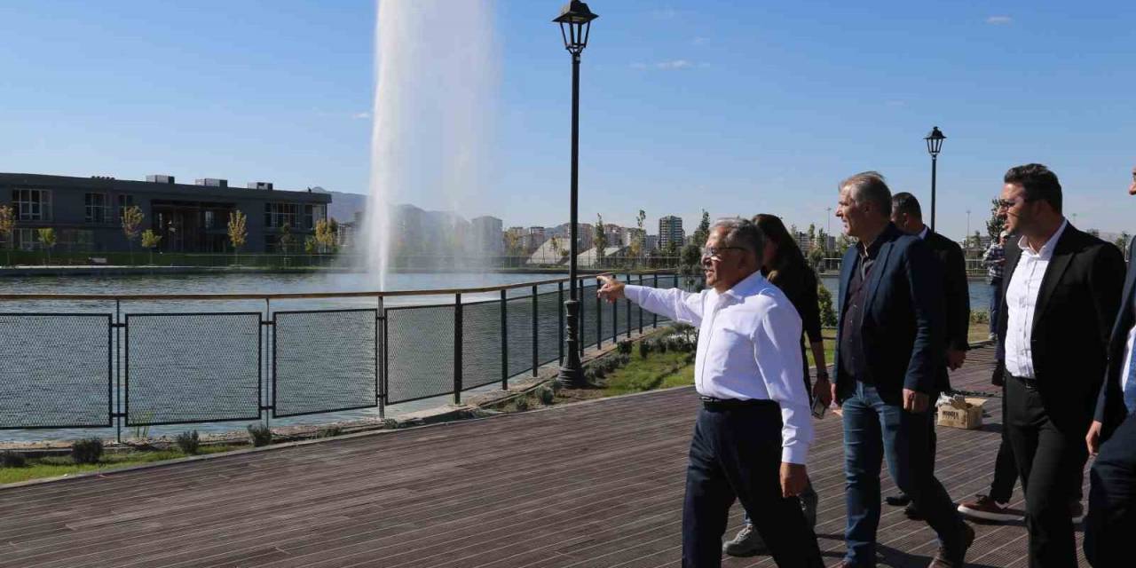 Başkan Büyükkılıç: “Millet Bahçemiz Cumhuriyet Bayramı’mızda Açılıyor”
