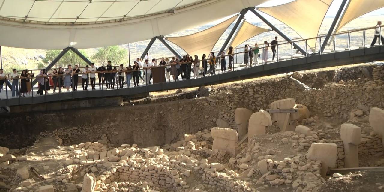 Üniversiteyi Kazanan Öğrenciler Soluğu Göbeklitepe’de Alıyor