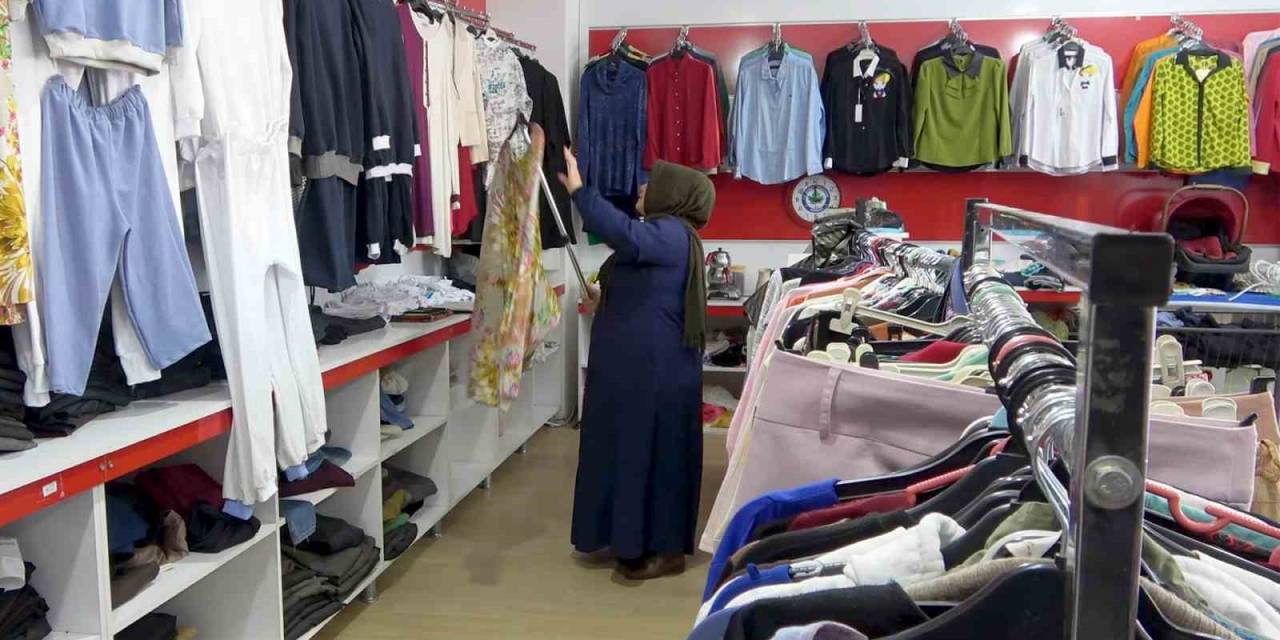 İhtiyacı Olan Alıyor, Bu Mağazada Her Şey Bedava