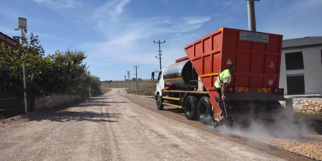 Ulaşıma Açılan Yollarda Stabilize Asfalt Çalışması Yapıldı
