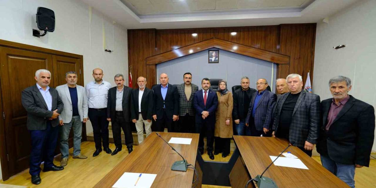 Akdağmadeni’nde Belediye Meclisi Üyelerinden Filistin Halkına Destek İsrail’e Kınama