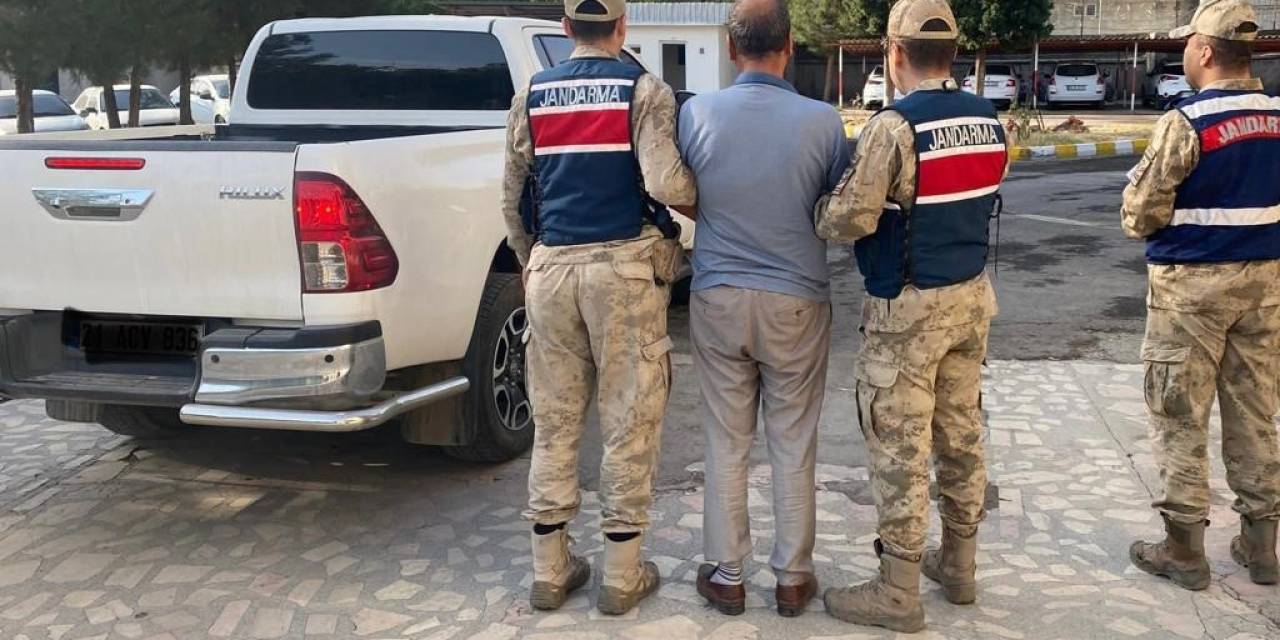 Jandarma Ekipleri 7 Ayrı Suçtan Aranan 16 Yıl 3 Ay Cezası Bulunan Şahsı Kıskıvrak Yakaladı