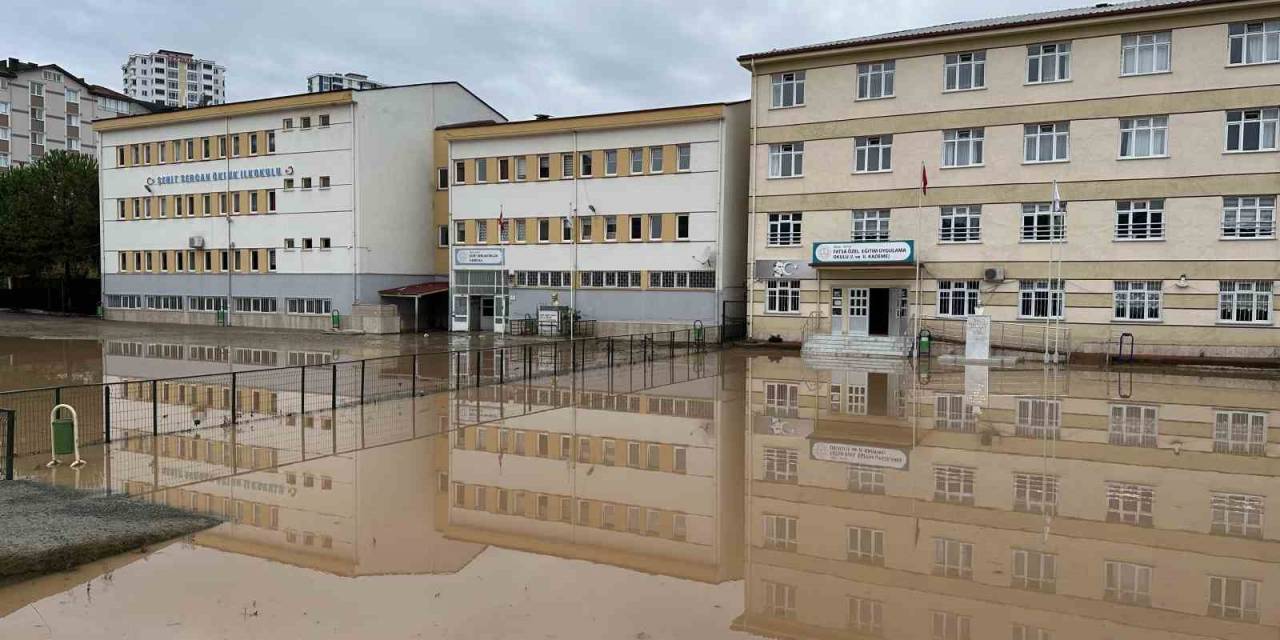 Ordu’da Sel Sonrası Çalışmalar Sürüyor