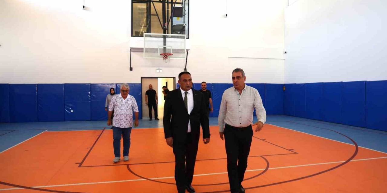 Toroslar Yeni Bir Gençlik Merkezine Kavuştu