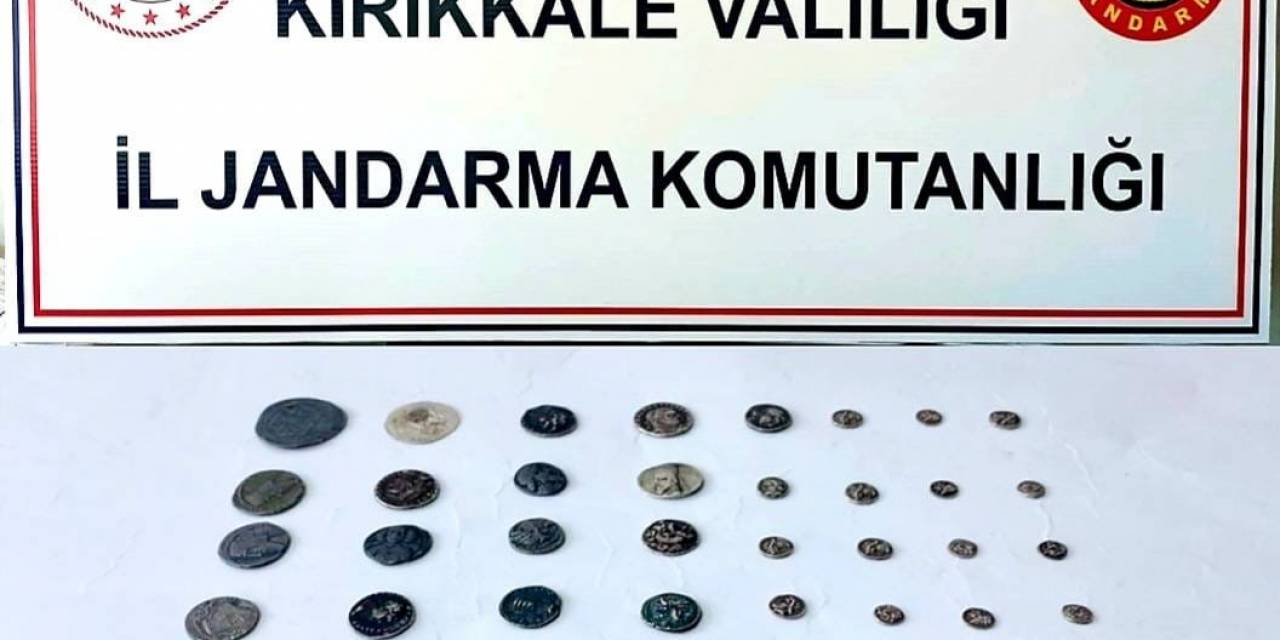 Bizans Dönemine Ait Çok Sayıda Sikke Ele Geçirildi: 2 Gözaltı