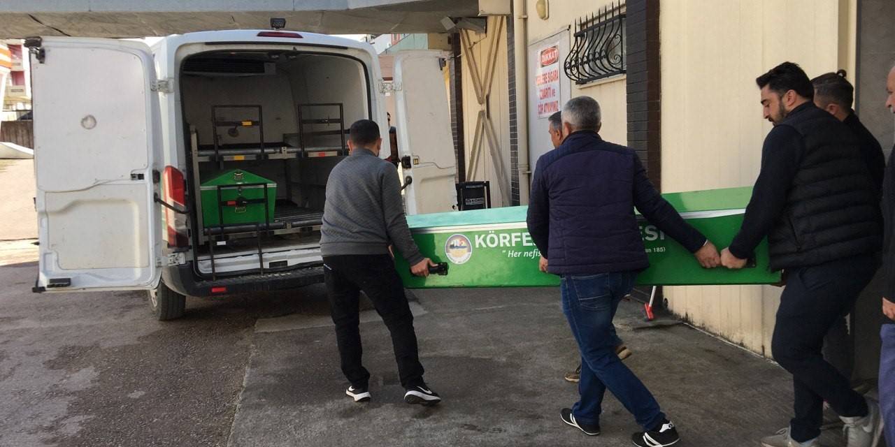 Direksiyon Başında Fenalaşan Halk Otobüsü Şoförü Hayatını Kaybetti