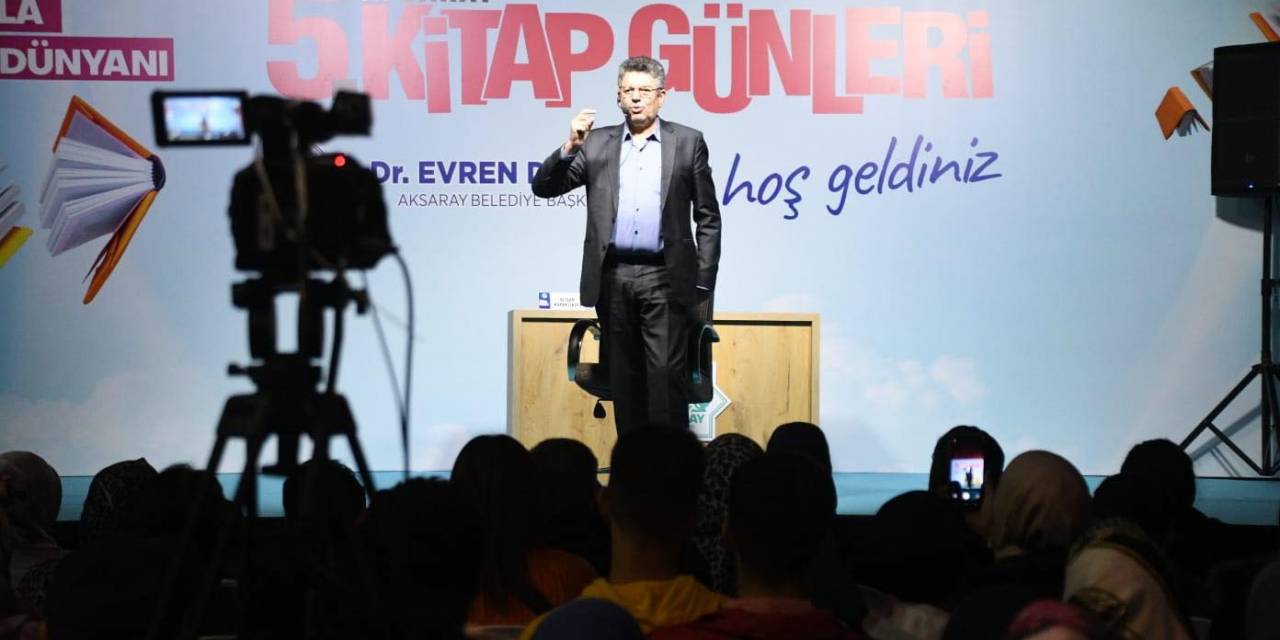 Aksaray’daki Kitap Günlerinde Alişan Kapaklıkaya Söyleşisi
