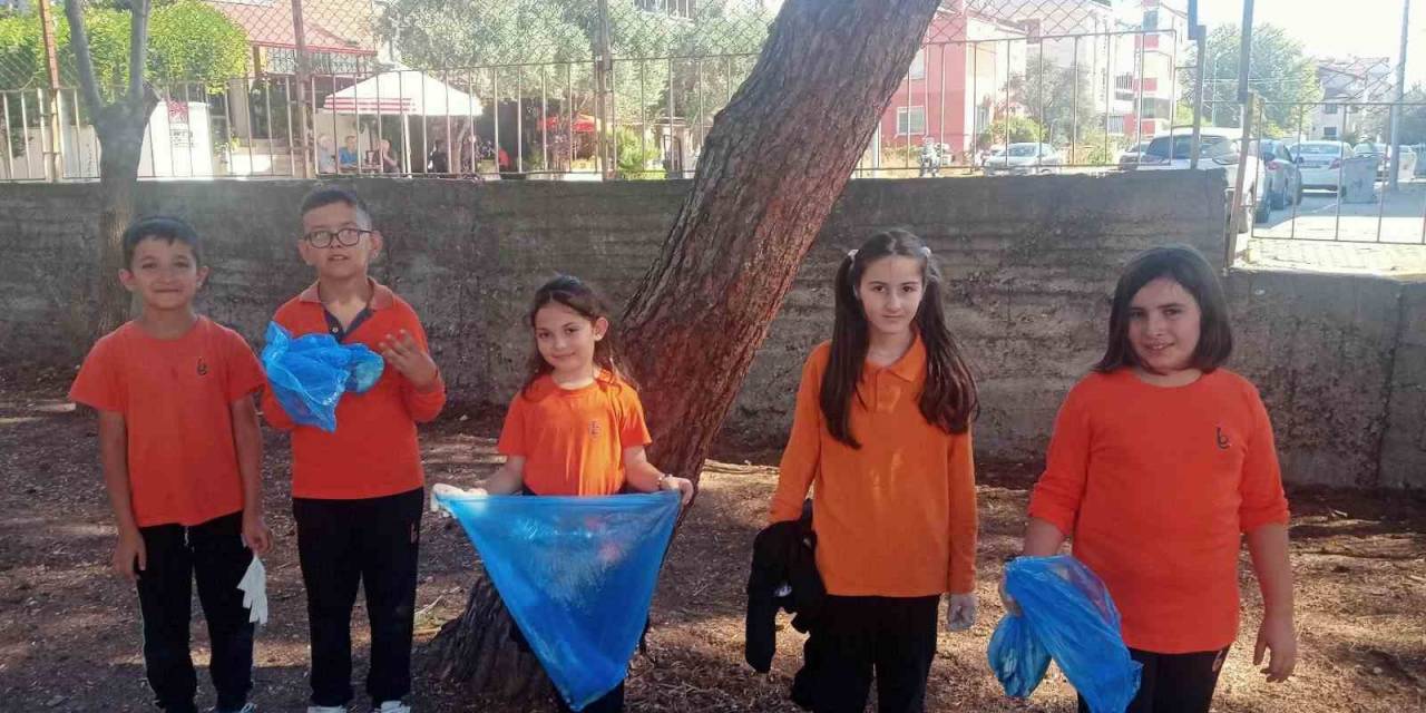 Minik Öğrencilerden Büyük Temizlik
