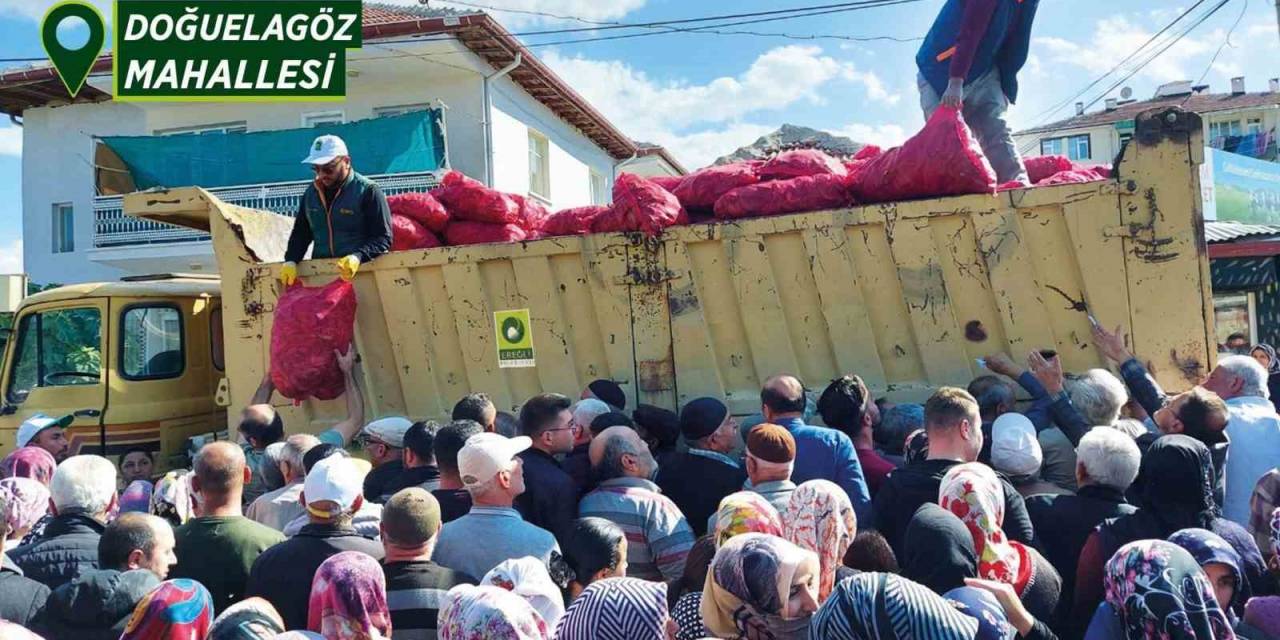 Ereğli Belediyesi Yetiştirdiği Organik Ürünleri Vatandaşa Dağıtıyor