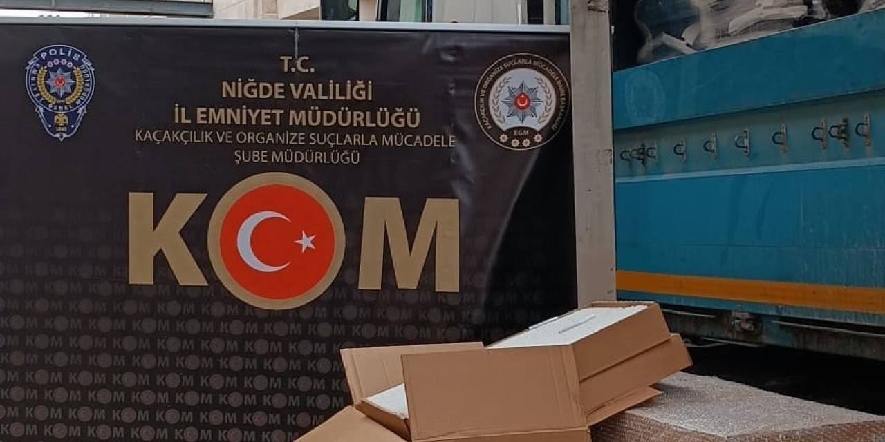 Niğde’de Kaçak Makaron Operasyonu: 3 Gözaltı