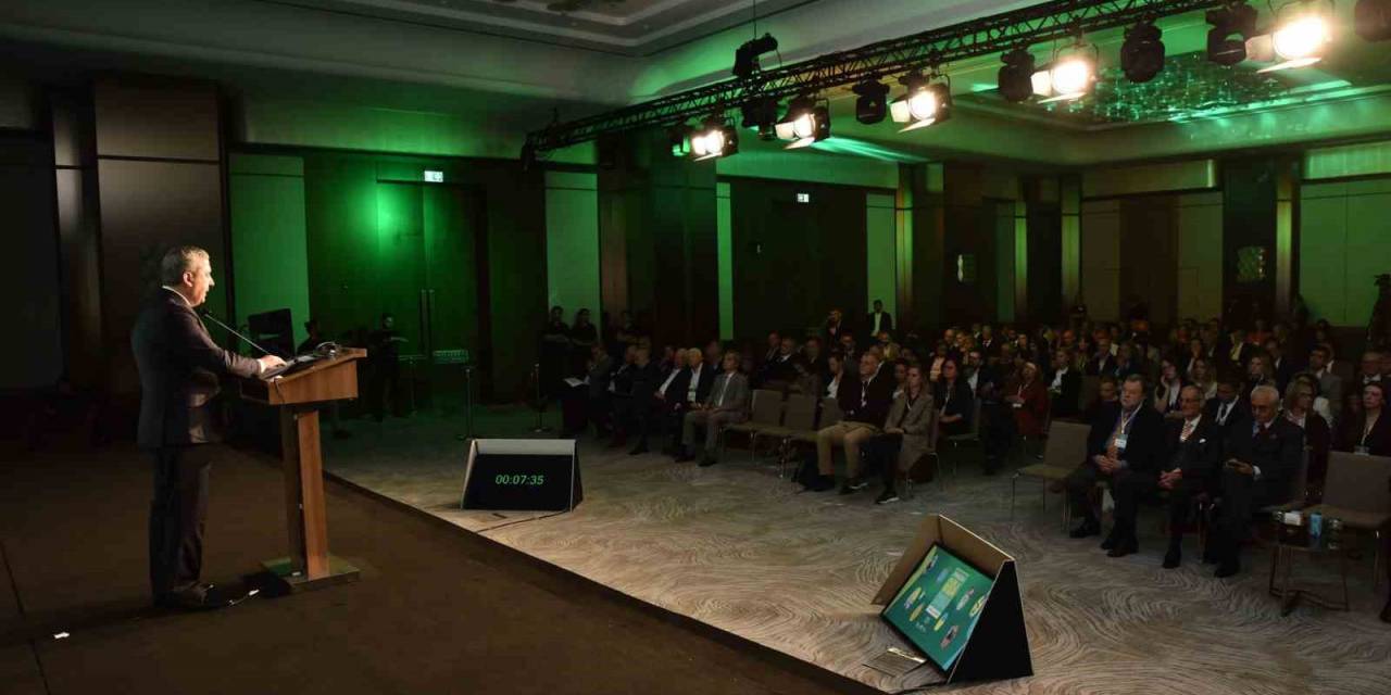 Sürdürülebilir Gıda Zirvesi’nde İklim Değişikliği Ve Gıda İsrafına Dikkat Çekildi