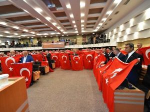 İto Başkanı İbrahim Çağlar: "Kısa Vadeli Döviz Borcu Olan İş Adamına Devlet 2,70’den Döviz Satsın"
