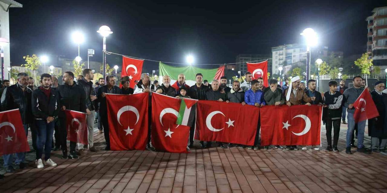 İsrail’in Hastane Katliamı Sonrası Muş’ta Vatandaşlar Ayağa Kalktı