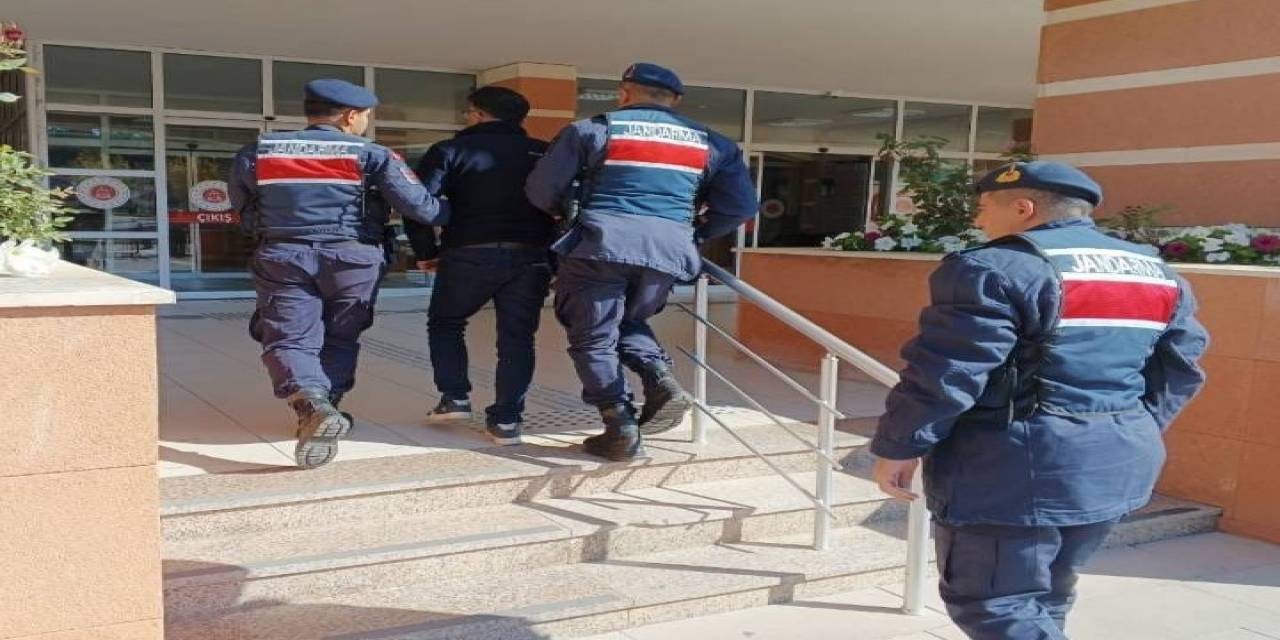 Jandarmadan Aranan Şahıslara Operasyon: 5 Gözaltı