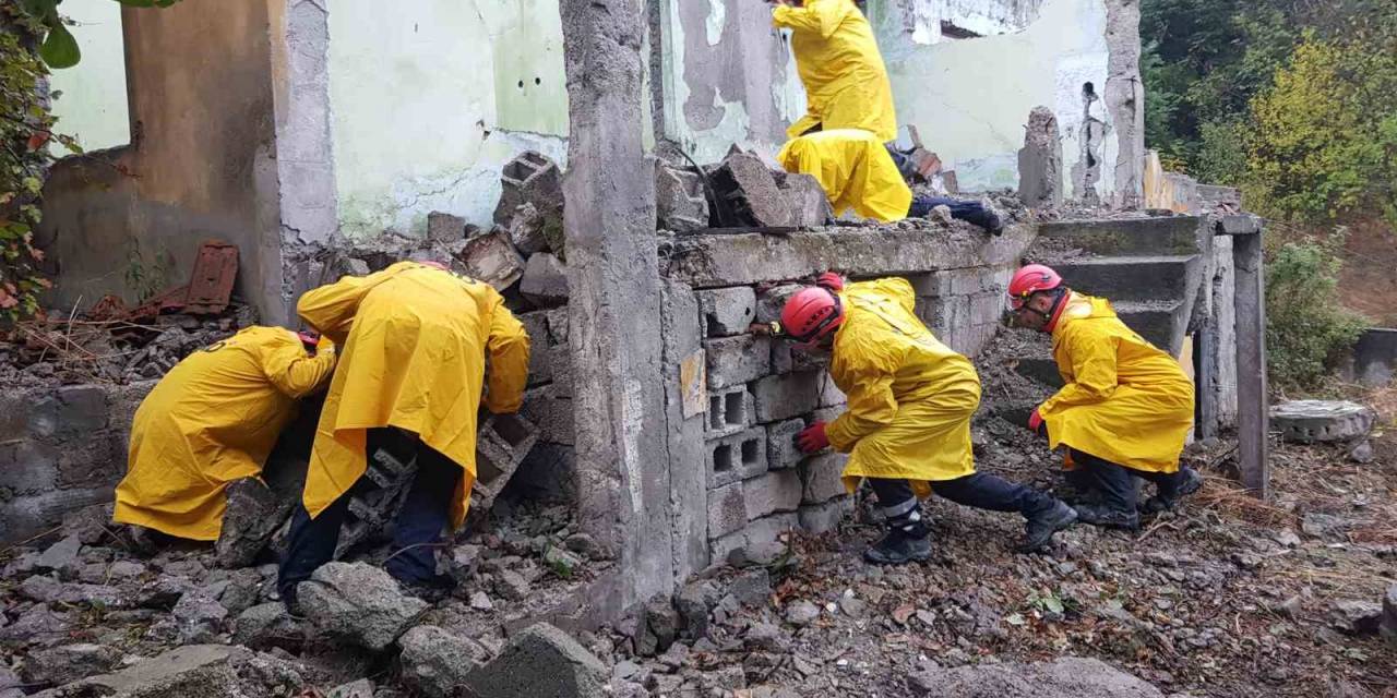 Karabük’te 6,5 Büyüklüğünde Deprem Tatbikatı Yapıldı