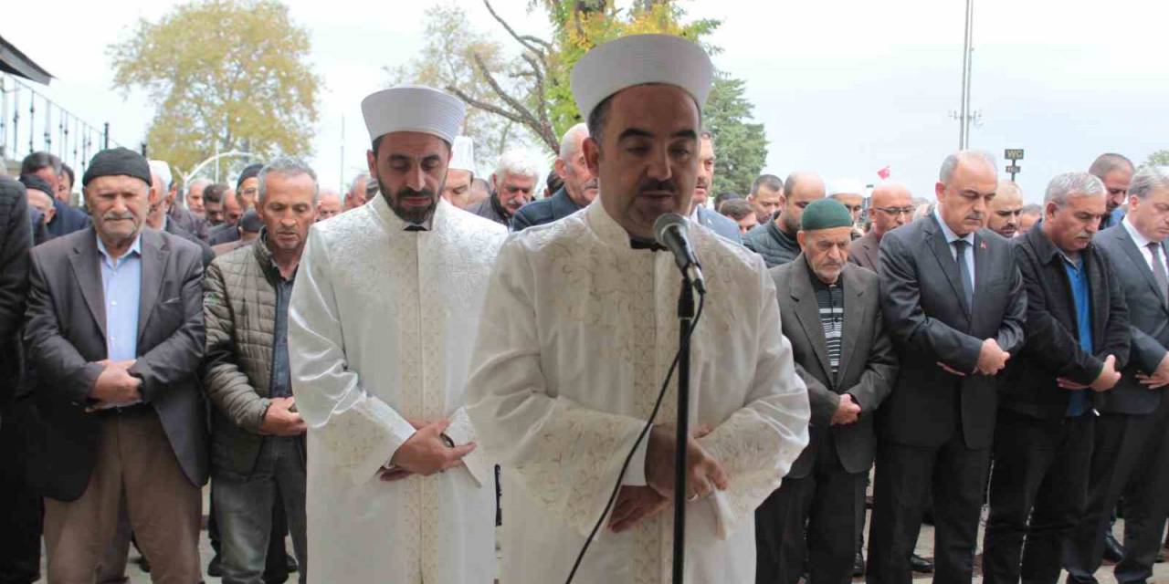 Ordu’da, Gazze’de Hayatını Kaybedenler İçin Gıyabi Cenaze Namazı Kılındı